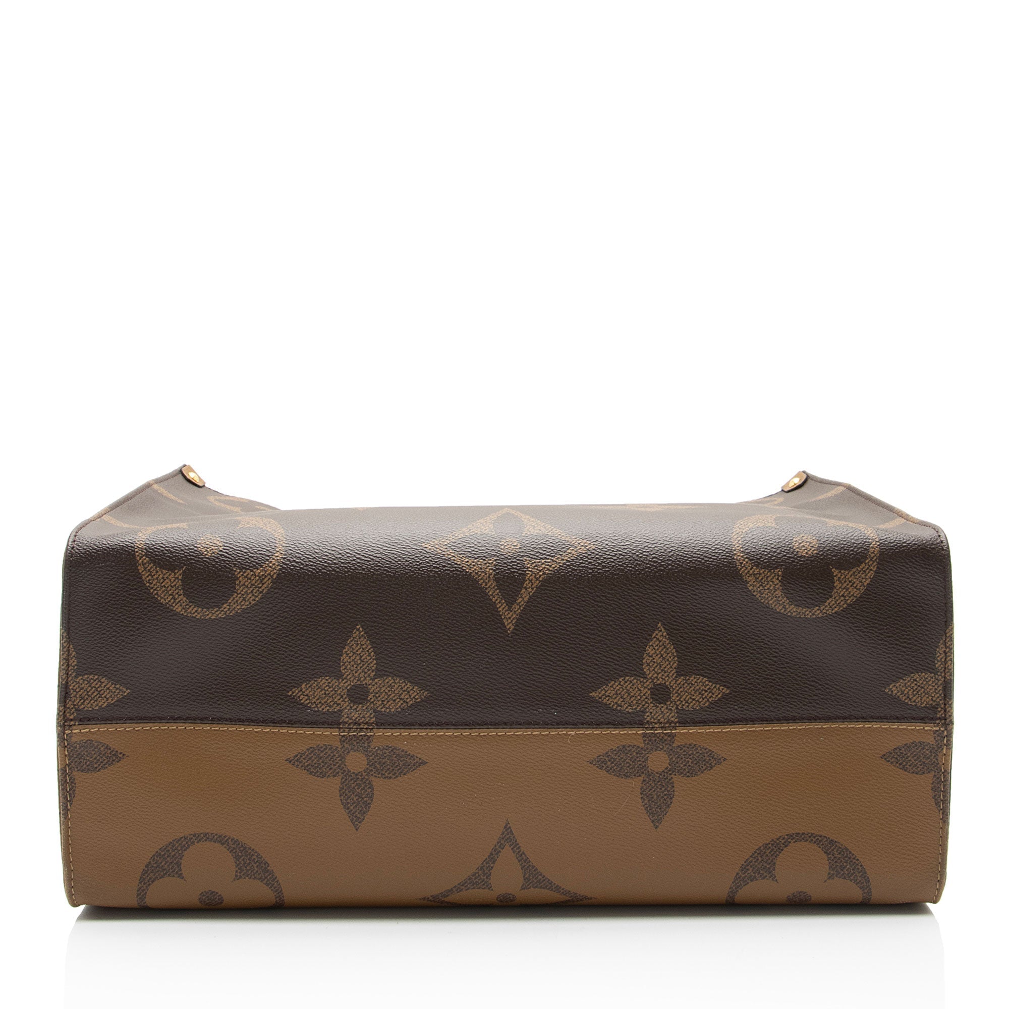 Louis Vuitton Giant Monogram Canvas Onthego GM Tote (SHF-KQAFwx)