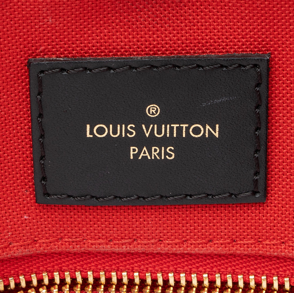 Louis Vuitton Giant Monogram Canvas Onthego MM Tote (SHF-22343)