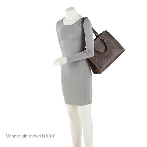 Louis Vuitton Giant Monogram Canvas Onthego MM Tote (SHF-qOGGJv)