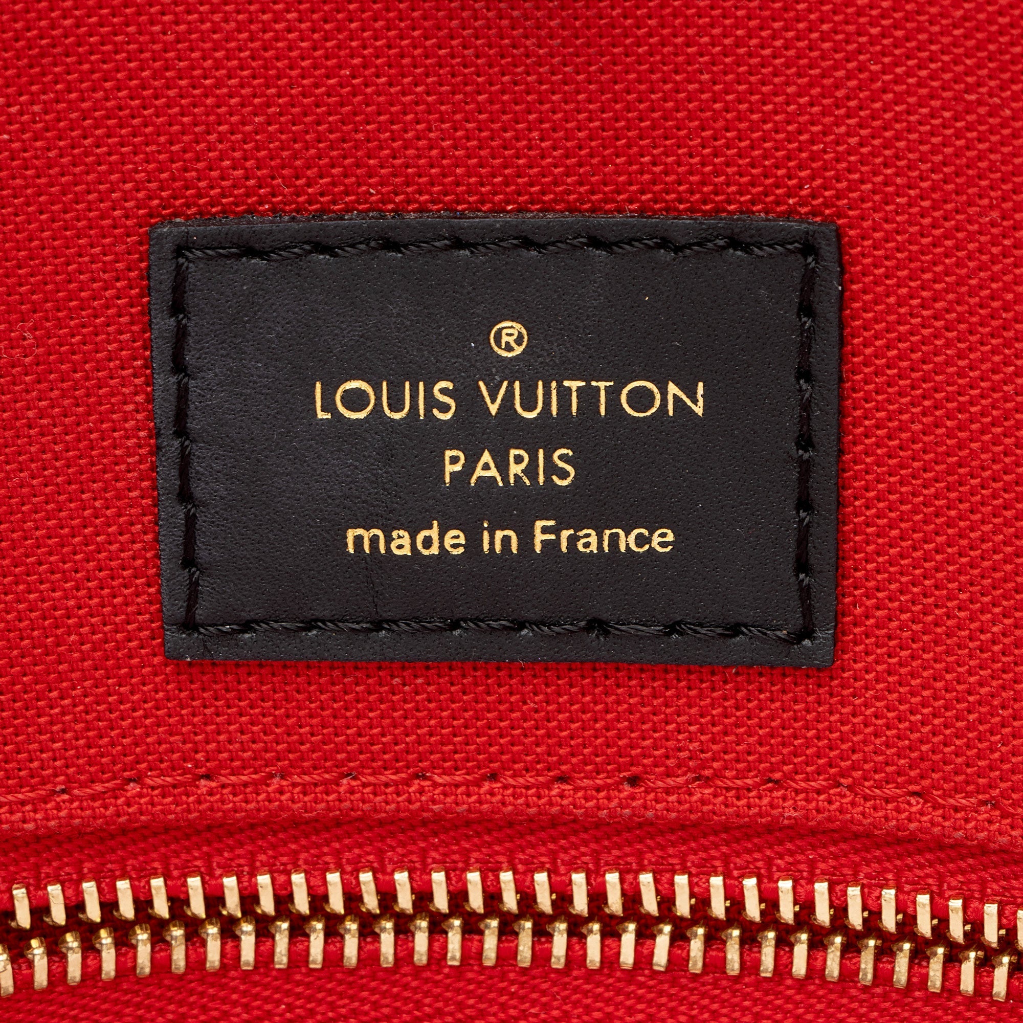 Louis Vuitton Giant Monogram Canvas Onthego MM Tote (SHF-fOILTP)