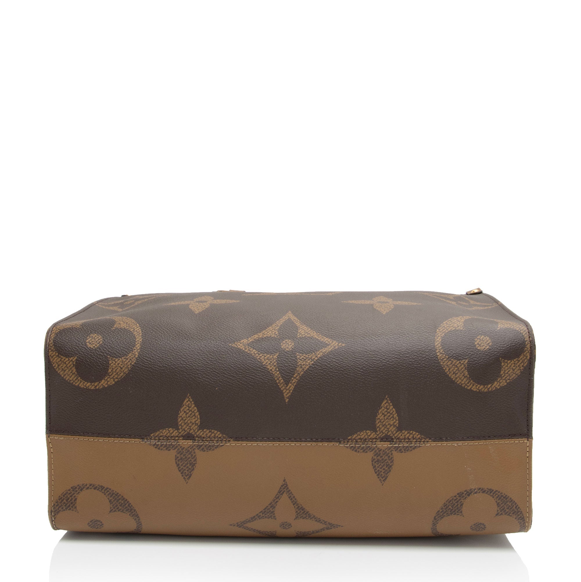Louis Vuitton Giant Monogram Canvas Onthego MM Tote (SHF-nKCKP4)