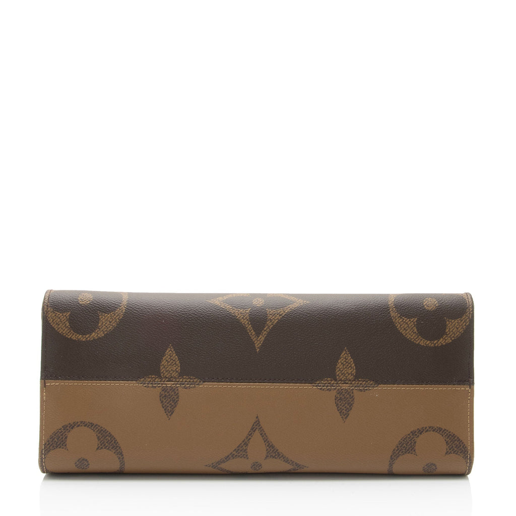 Louis Vuitton Giant Monogram Canvas Onthego MM Tote (SHF-KrVC5o)