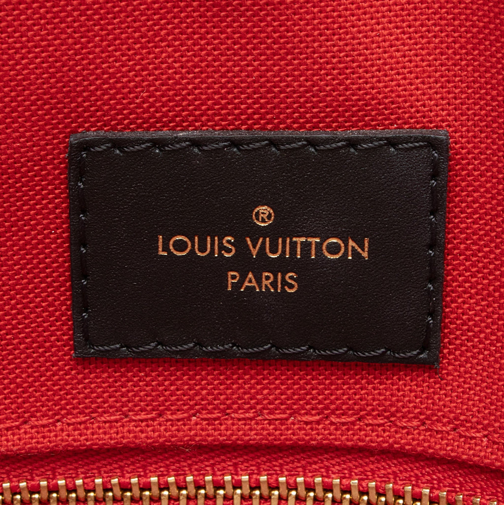 Louis Vuitton Giant Monogram Canvas Onthego MM Tote (SHF-kysayi)