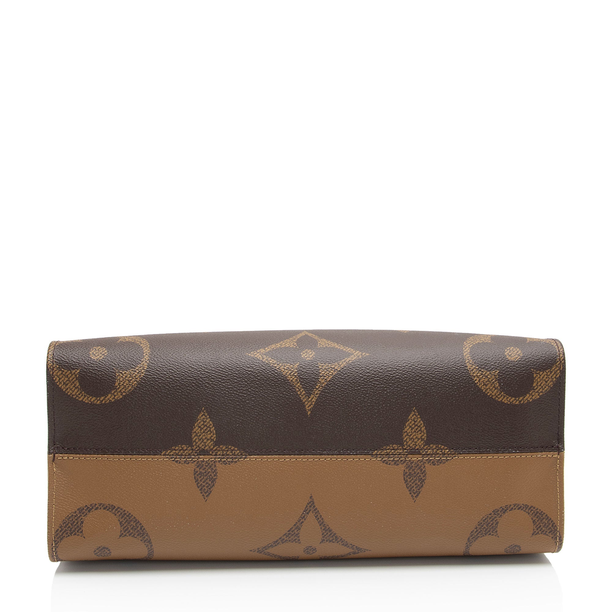 Louis Vuitton Giant Monogram Canvas Onthego MM Tote (SHF-CIYP1M)