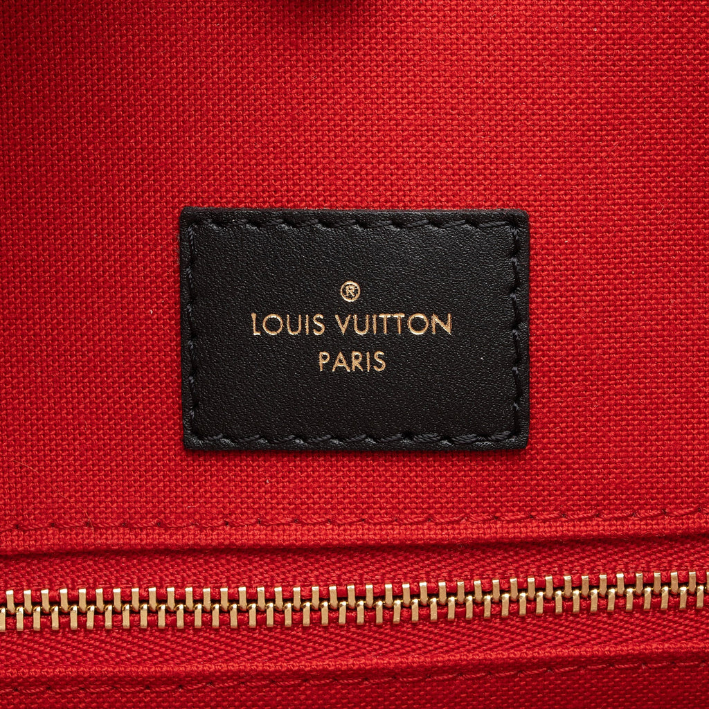 Louis Vuitton Giant Monogram Canvas Onthego MM Tote (SHF-CIYP1M)