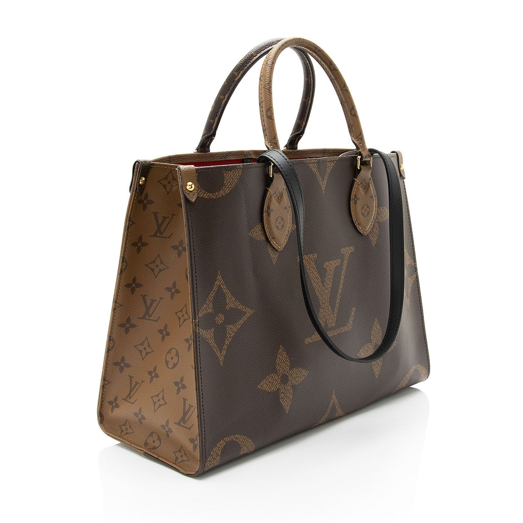 Louis Vuitton Giant Monogram Canvas Onthego MM Tote (SHF-OPM7Zk)