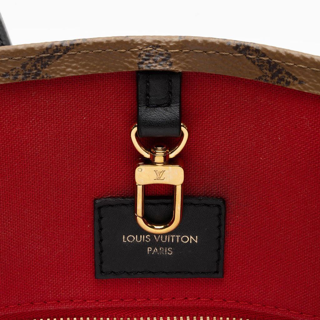 Louis Vuitton Giant Monogram Canvas Onthego MM Tote (SHF-B5VuuY)