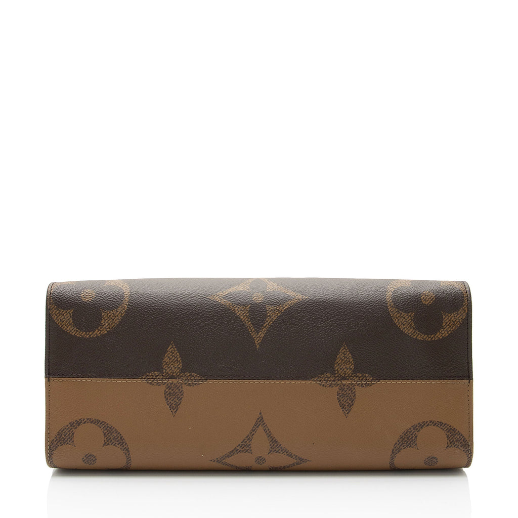 Louis Vuitton Giant Monogram Canvas Onthego MM Tote