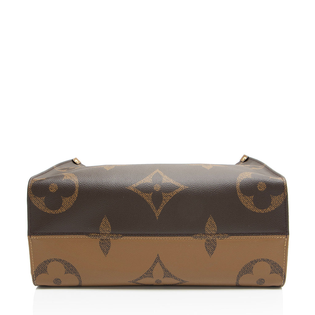 Louis Vuitton Giant Monogram Canvas Onthego MM Tote