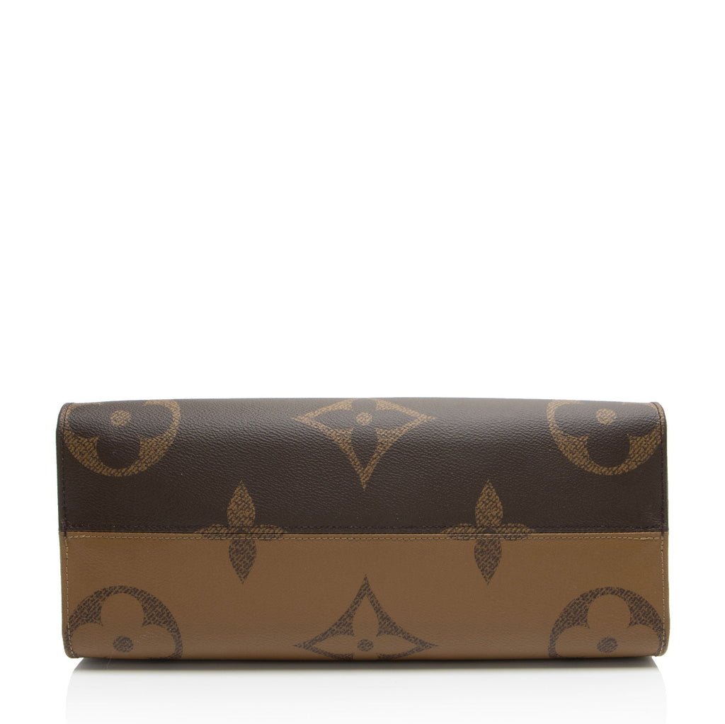 Louis Vuitton Giant Monogram Canvas Onthego MM Tote