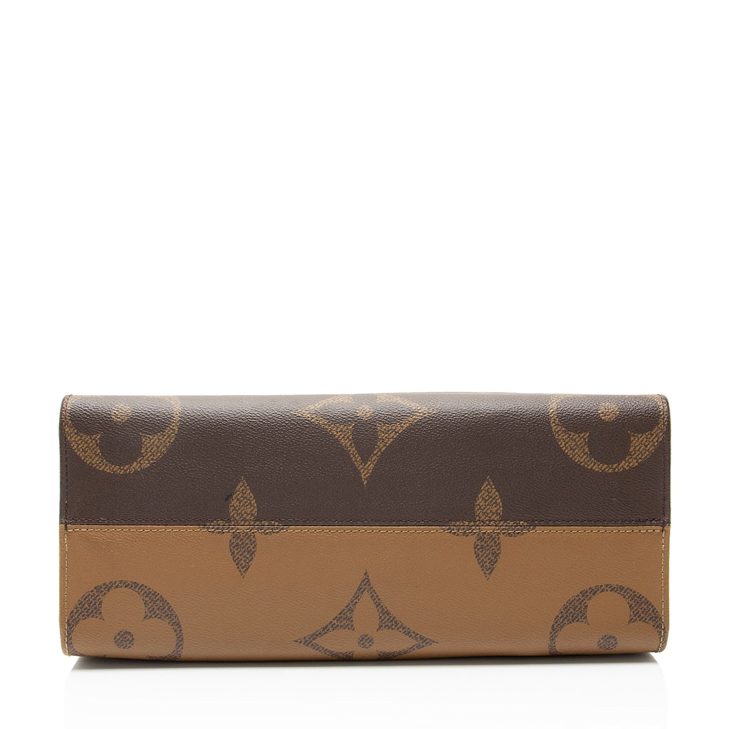 Louis Vuitton Giant Monogram Canvas Onthego MM Tote