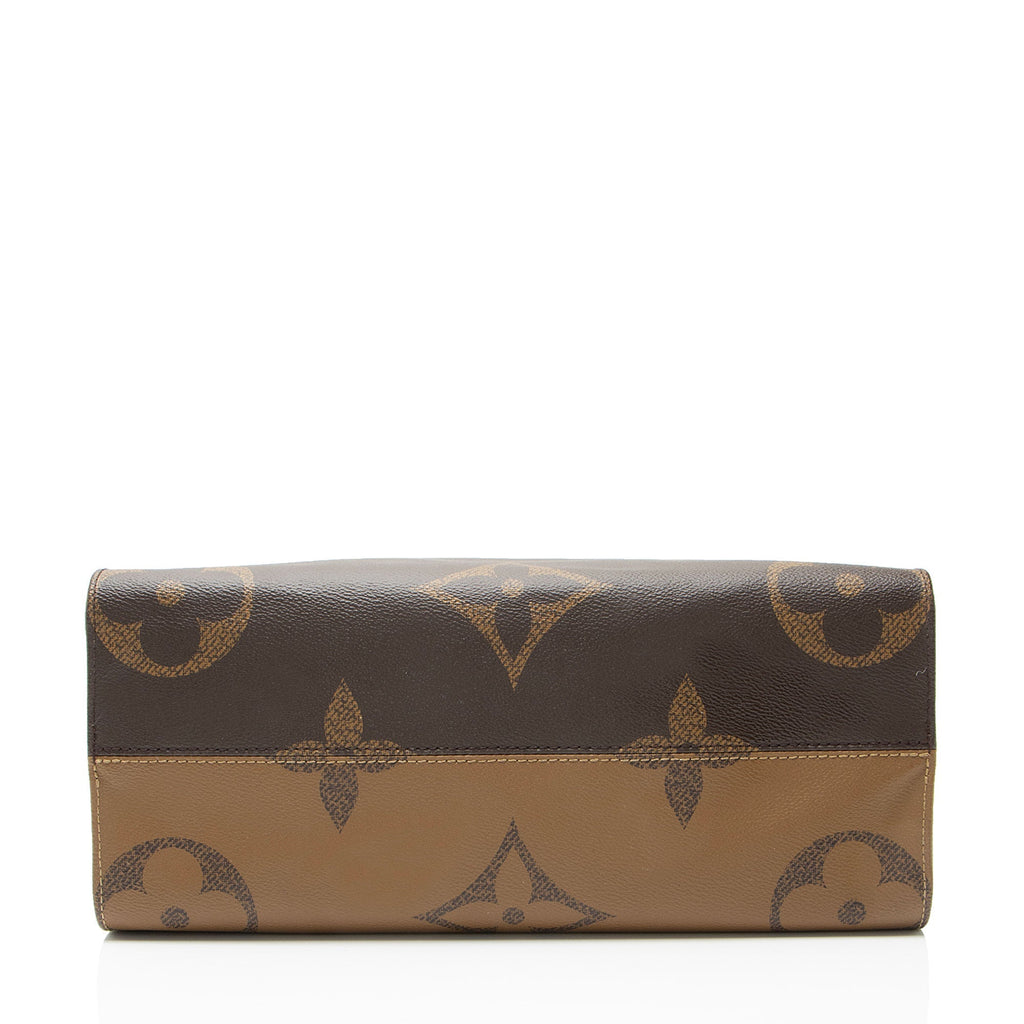 Louis Vuitton Giant Monogram Canvas Onthego MM Tote