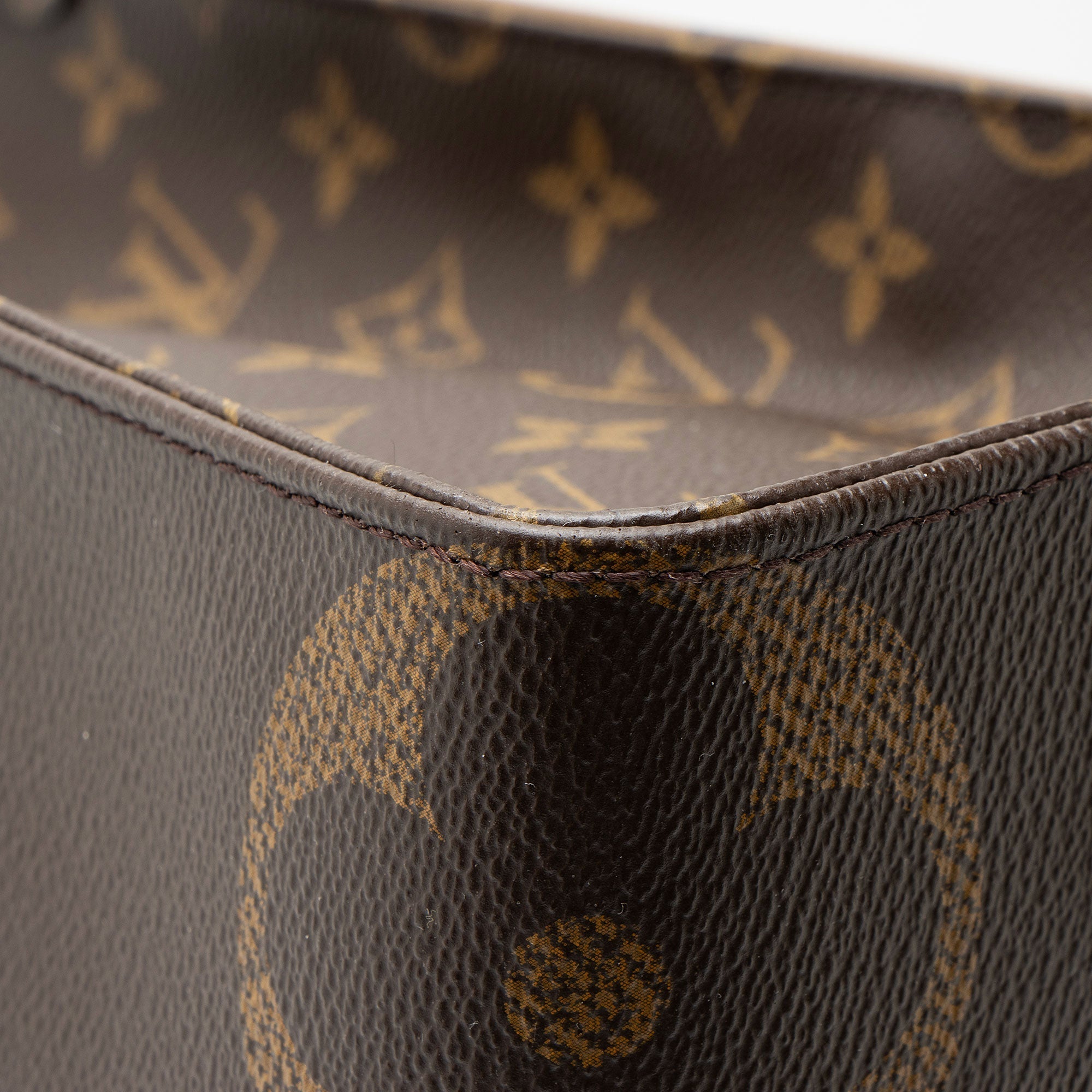 Louis Vuitton Giant Monogram Canvas Onthego MM Tote