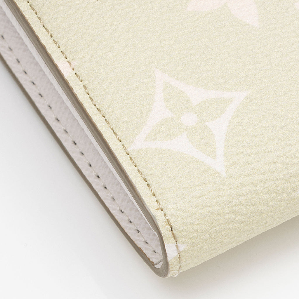 Louis Vuitton Giant Monogram Canvas Spring In The City Sarah Wallet (SHF-65K81f)