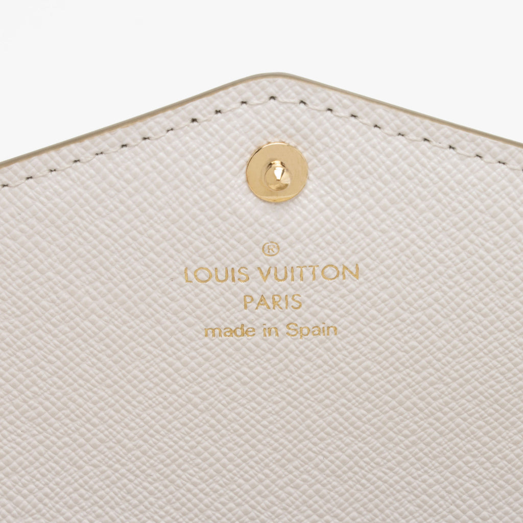 Louis Vuitton Giant Monogram Canvas Spring In The City Sarah Wallet (SHF-65K81f)
