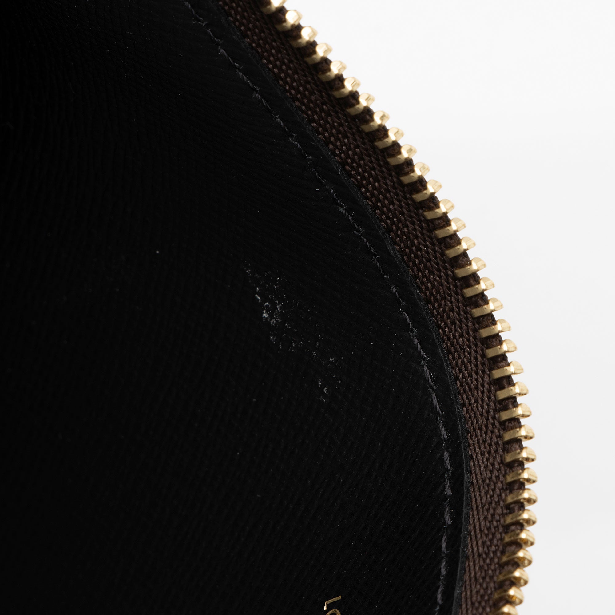 Louis Vuitton Giant Monogram Canvas Trio Pouch (SHF-Dv6Lrn)