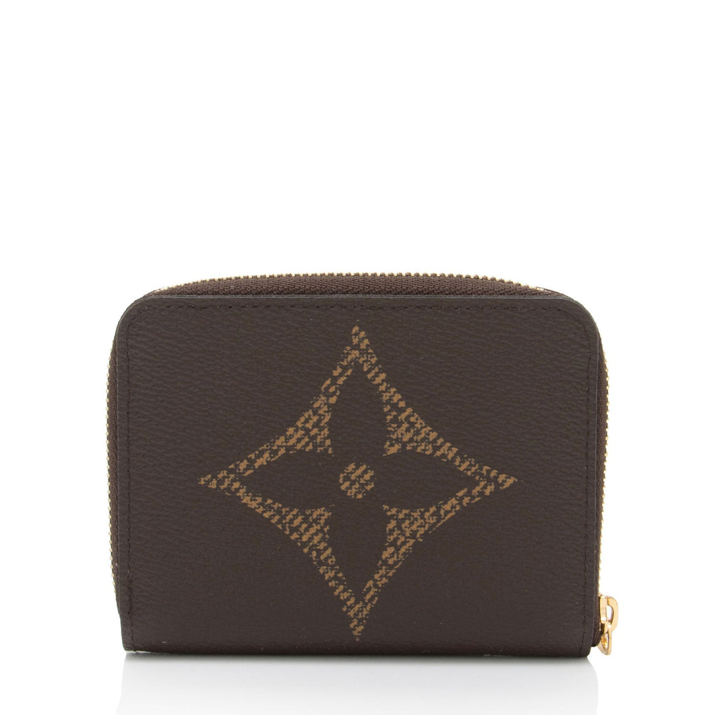 Louis Vuitton Giant Monogram Canvas Zippy Coin Wallet (SHF-Ij8yV0)