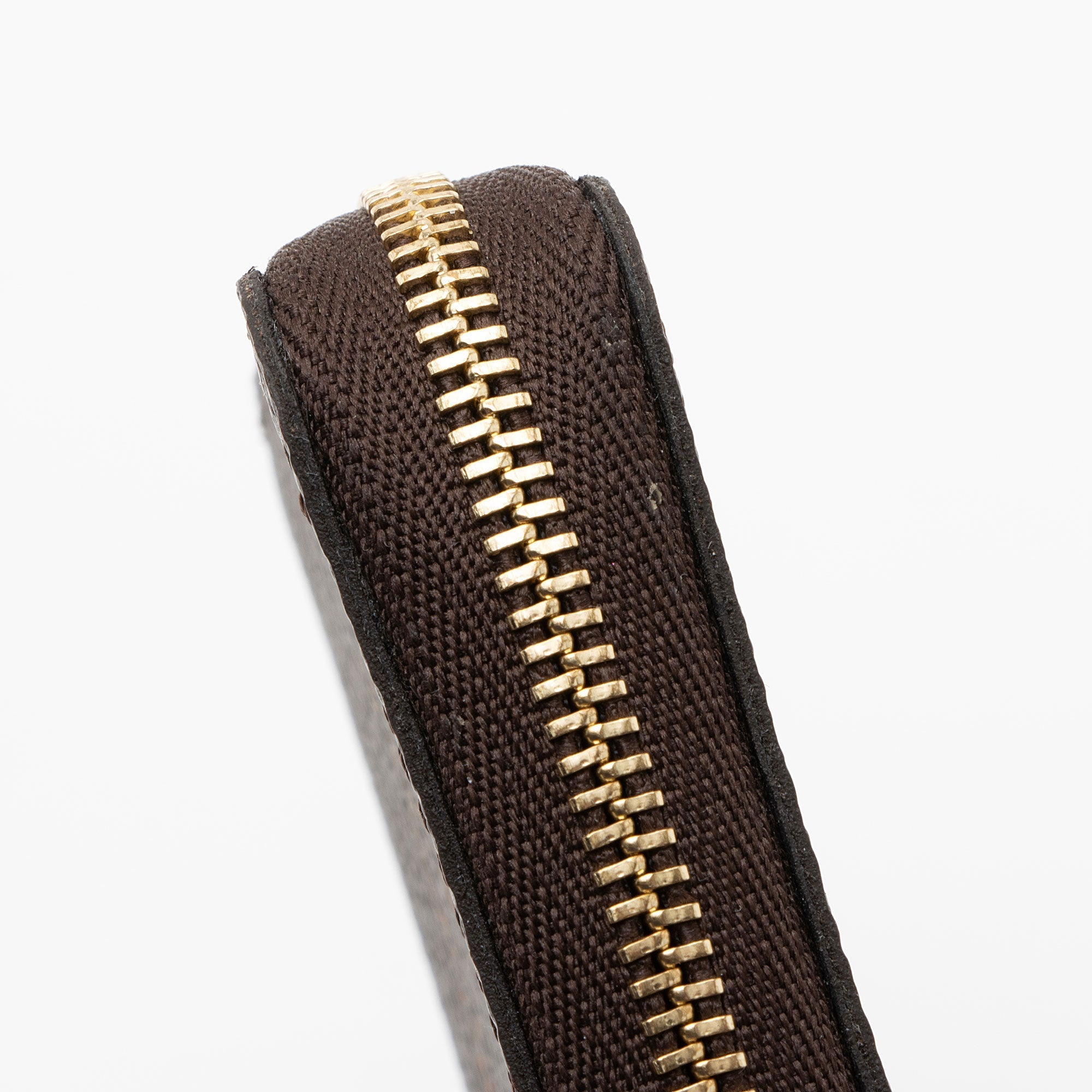 Louis Vuitton Giant Monogram Canvas Zippy Coin Wallet (SHF-Ij8yV0)
