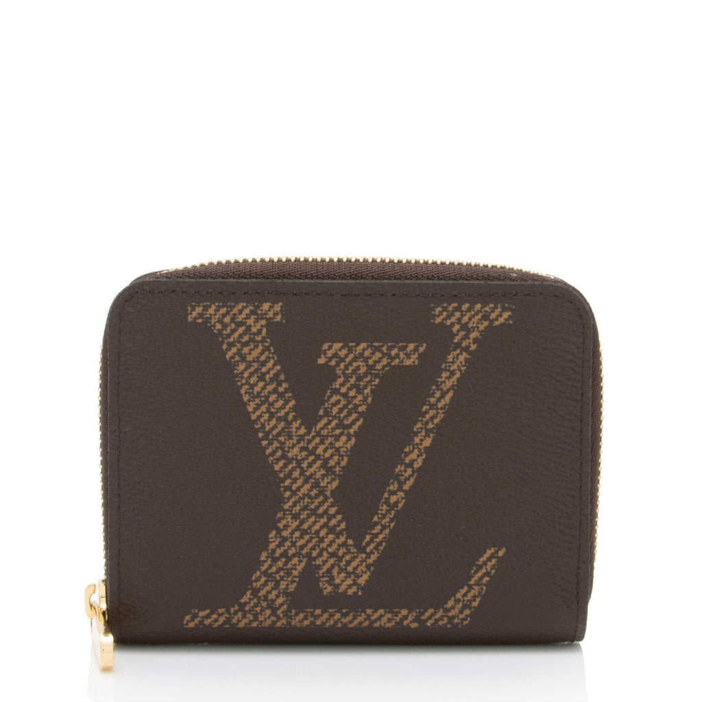 Louis Vuitton Giant Monogram Canvas Zippy Coin Wallet (SHF-Ij8yV0)