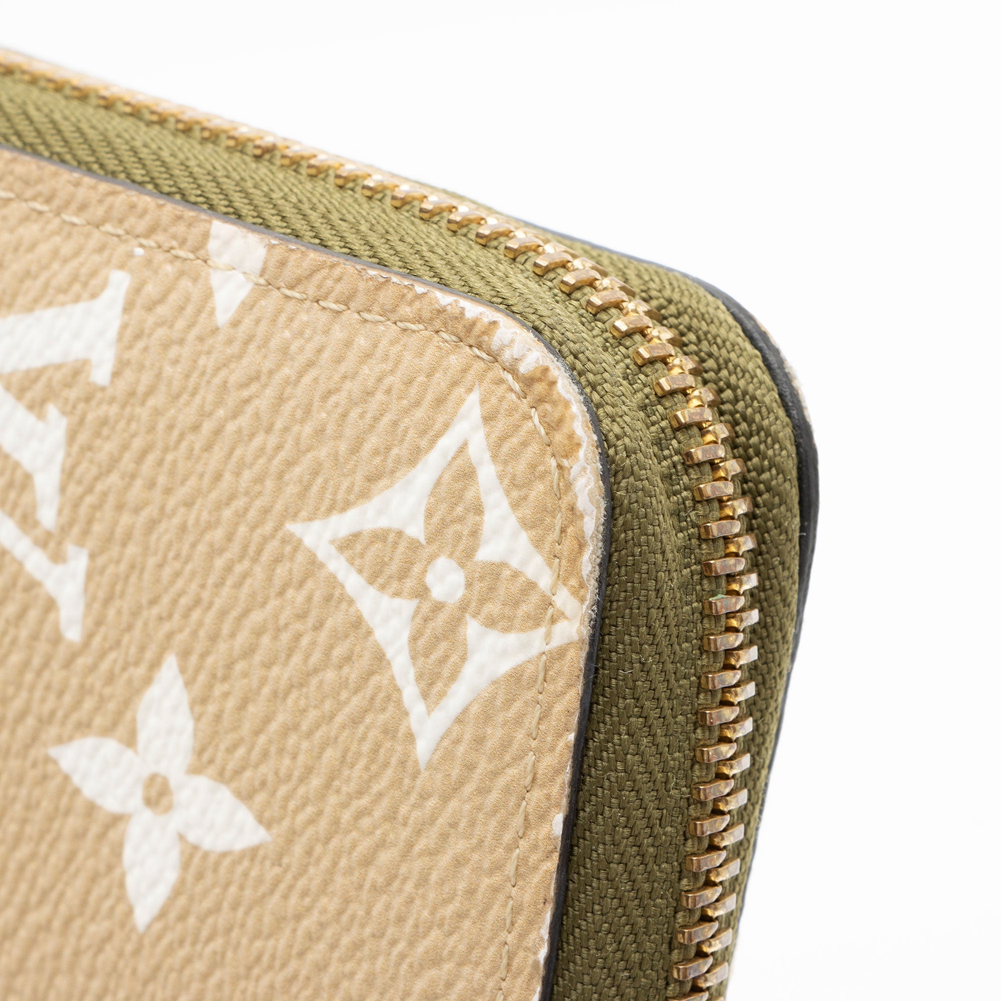 Louis Vuitton Giant Monogram Canvas Zippy Wallet