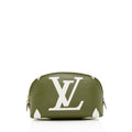 Louis Vuitton Giant Monogram Costmetic Pouch (SHF-16402)