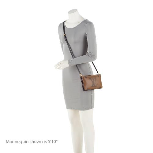 Louis Vuitton Giant Monogram Double Zip Pochette (SHF-22310)