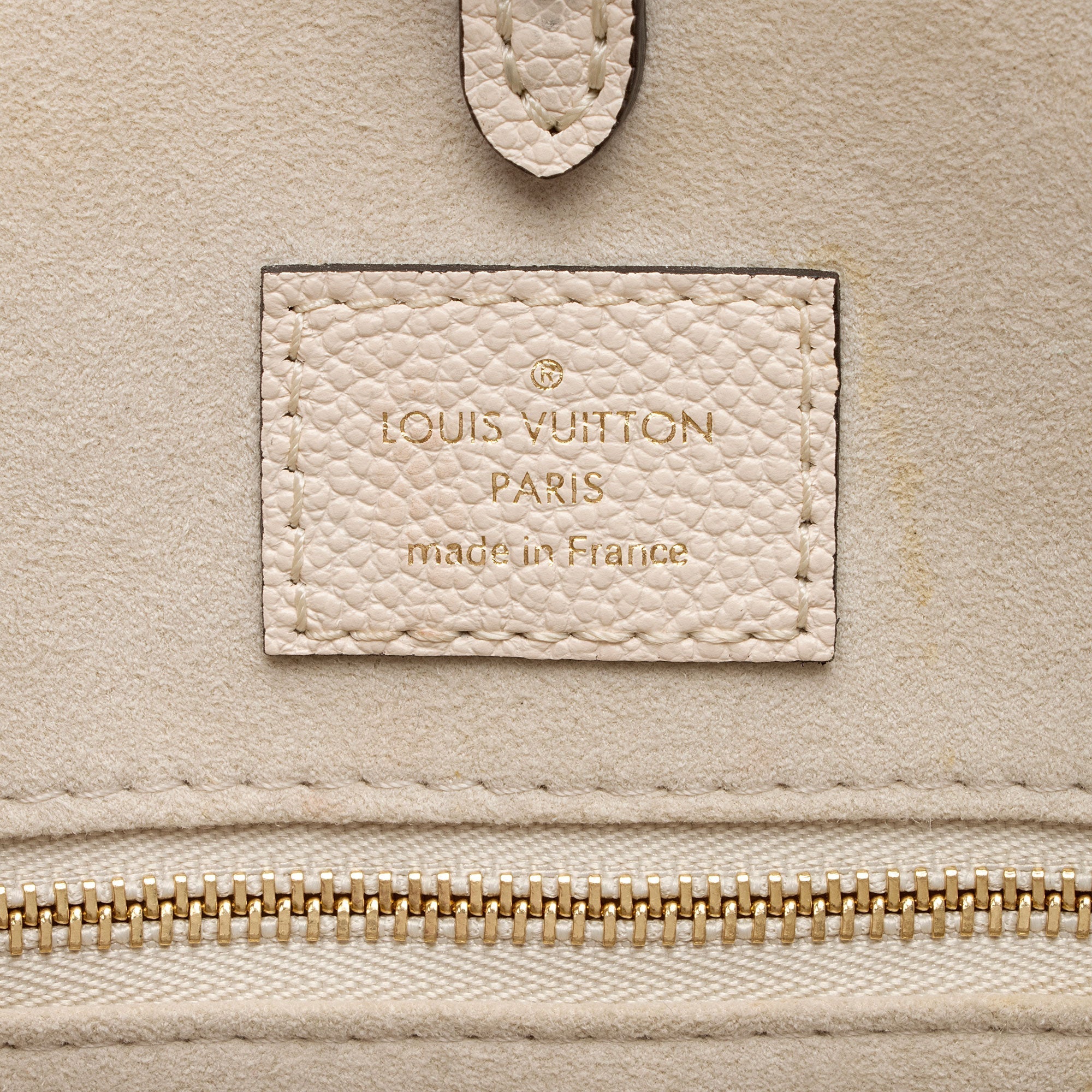 Louis Vuitton Giant Monogram Empreinte By The Pool Onthego MM Tote (SHF-iNMB0S)