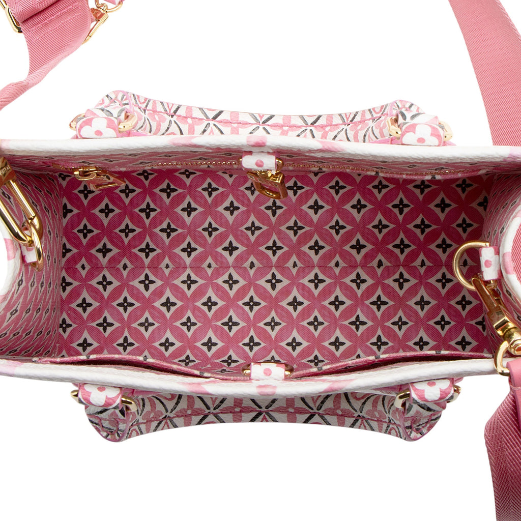Louis Vuitton Giant Monogram Empreinte By The Pool Onthego PM Tote (SHF-LTu6RR)