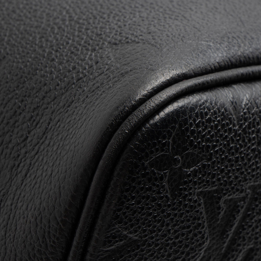 Louis Vuitton Giant Monogram Empreinte Neverfull MM Tote (SHF-AGdNPe)