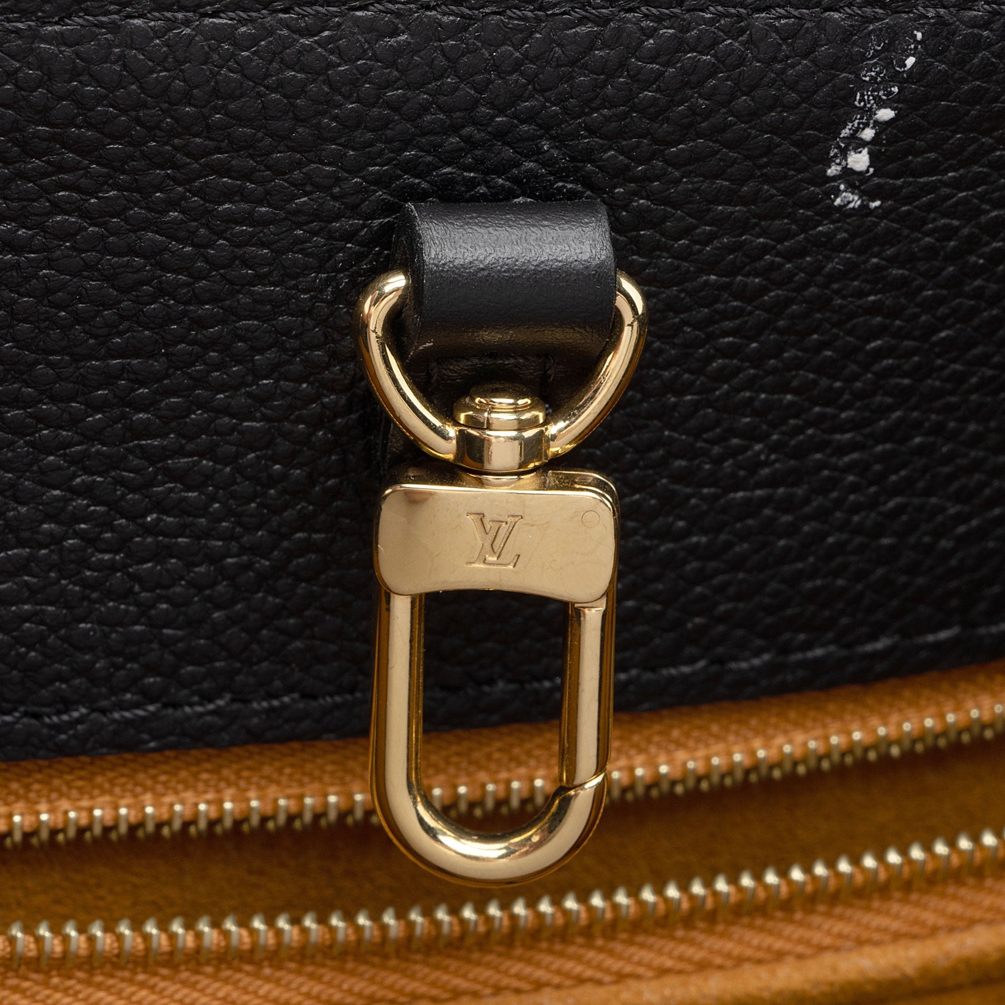 Louis Vuitton Giant Monogram Empreinte Onthego MM Tote (SHF-nYk3vh)