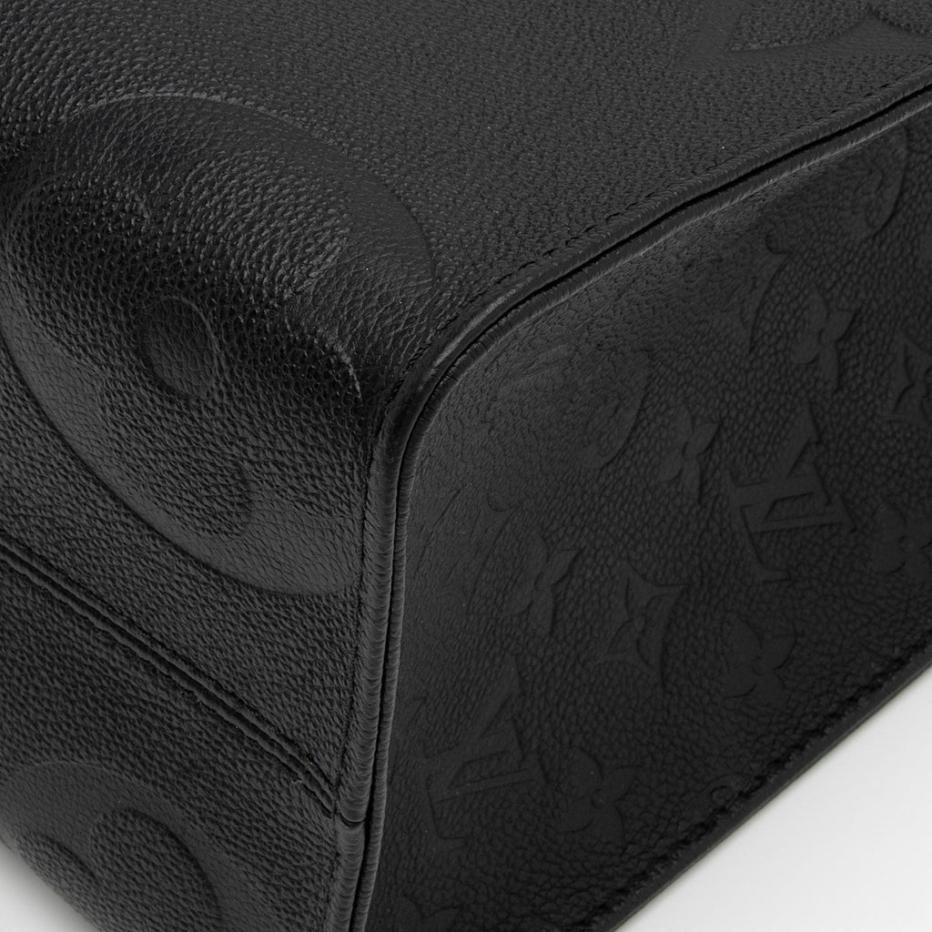 Louis Vuitton Giant Monogram Empreinte Onthego MM Tote (SHF-7wI8Am)