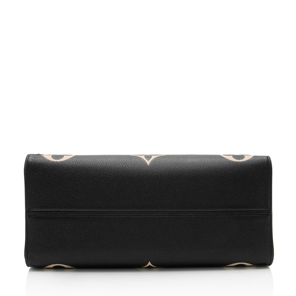 Louis Vuitton Giant Monogram Empreinte Bicolor Bicolor Onthego MM Tote (SHF-kjKSB8)