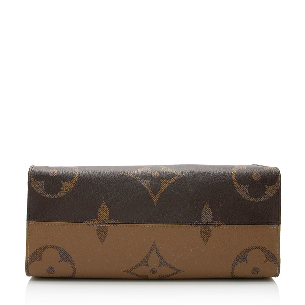 Louis Vuitton Giant Monogram Canvas Onthego MM Tote (SHF-21683)