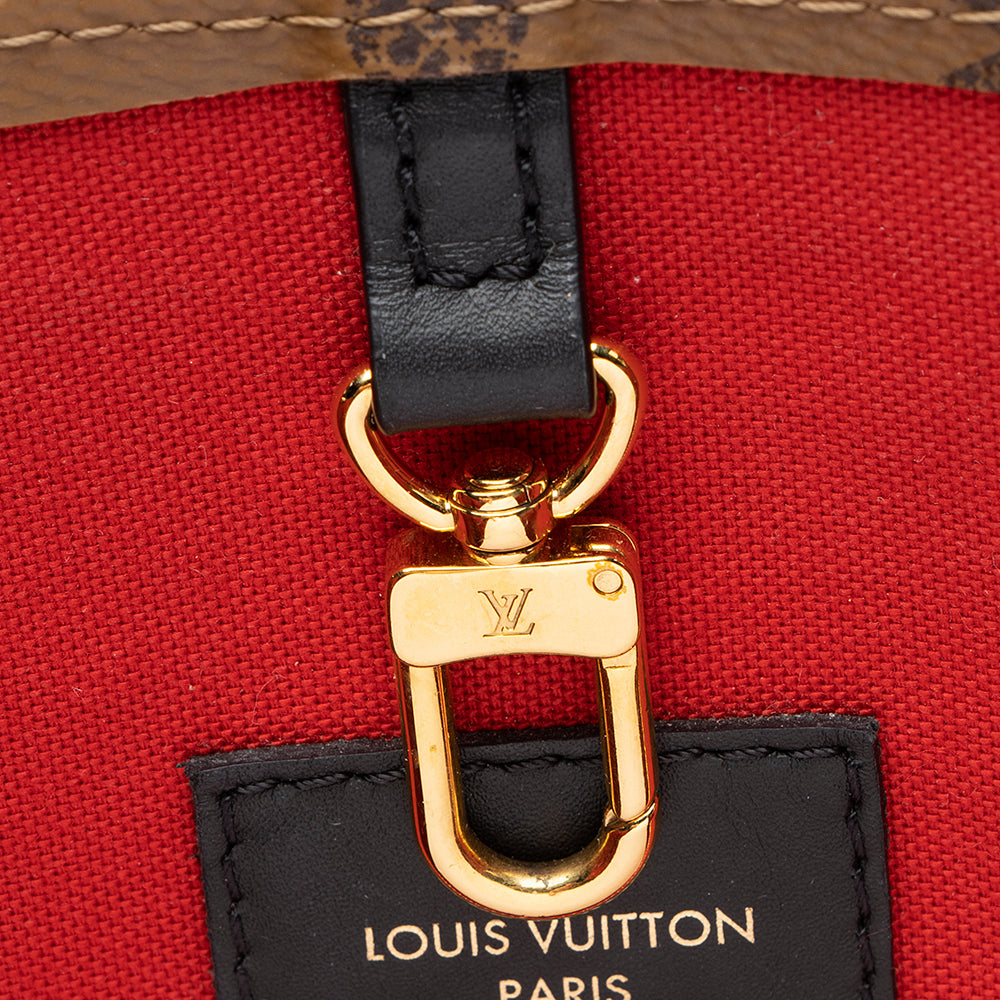 Louis Vuitton Giant Monogram Canvas Onthego MM Tote (SHF-21683)