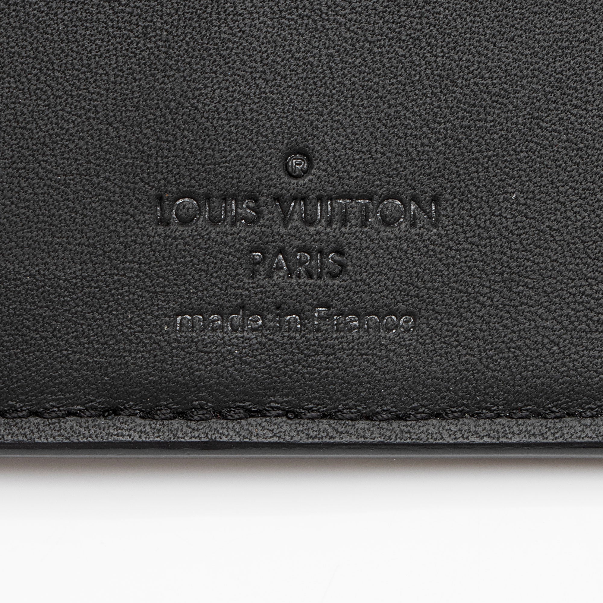 Louis Vuitton Giant Monogram Shadow Taurillon Pocket Organizer (SHF-7ug5Vn)