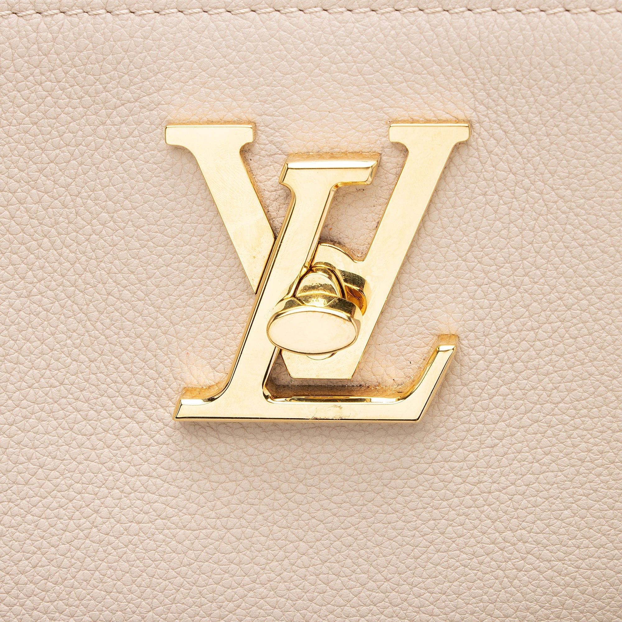 Louis Vuitton Grained Calfskin Lockme Shopper Tote