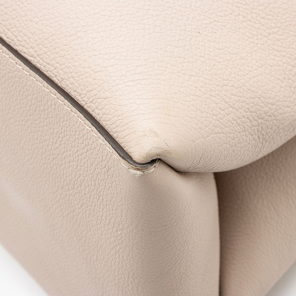 Louis Vuitton Grained Calfskin Lockme Shopper Tote