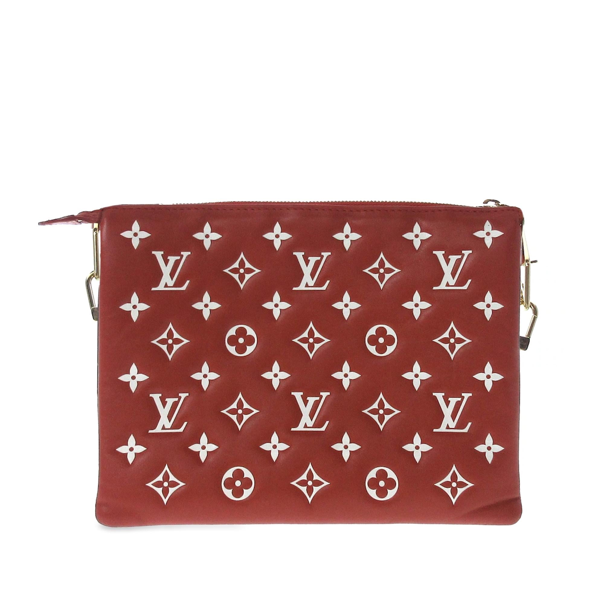 Louis Vuitton LV Match Monogram Coussin PM (SHG-A8qQGF)