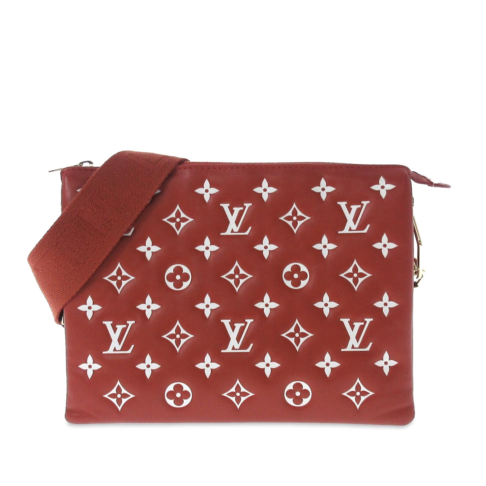 Louis Vuitton LV Match Monogram Coussin PM (SHG-A8qQGF)