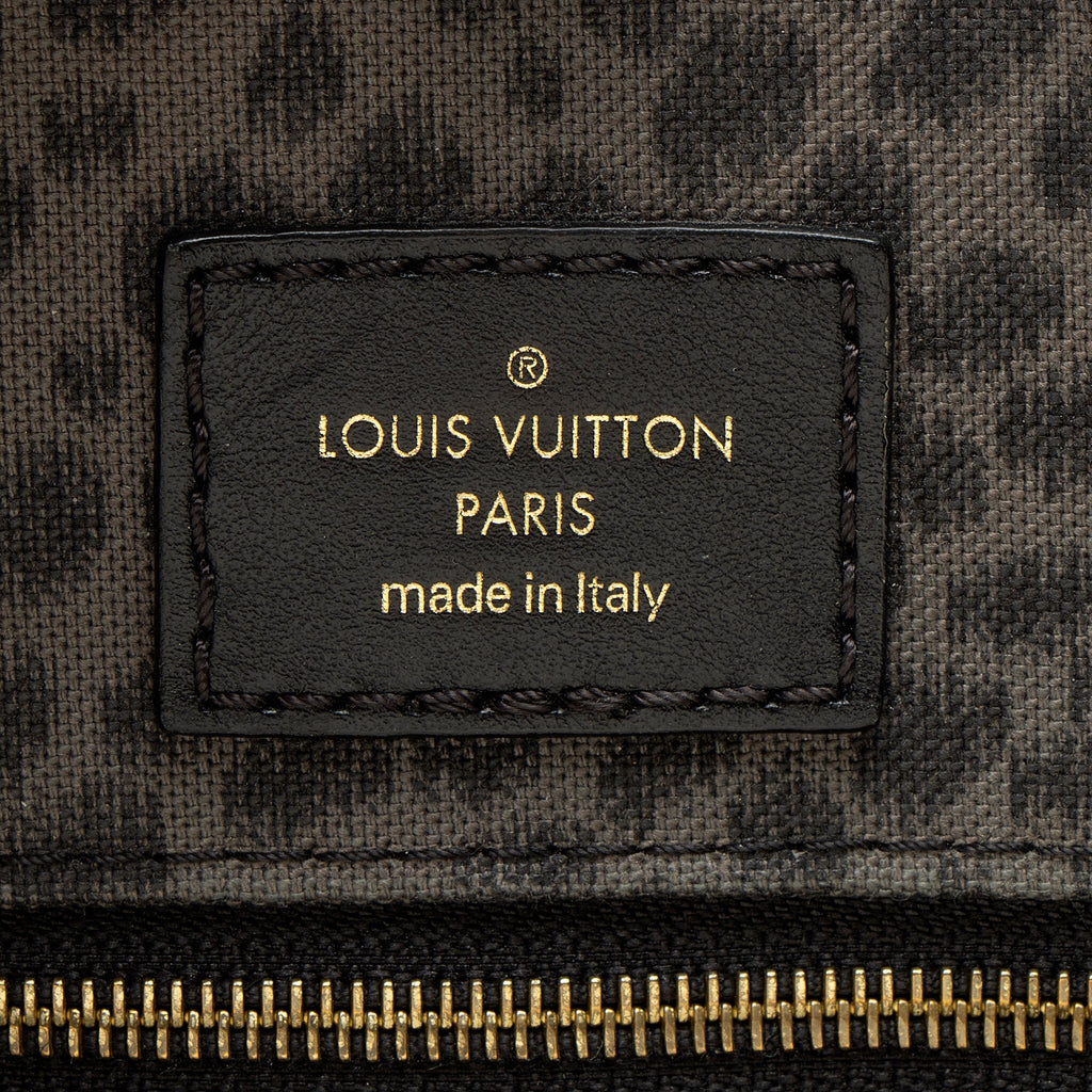 Louis Vuitton Limited Edition Giant Monogram Canvas Wild At Heart Onthego GM Tote
