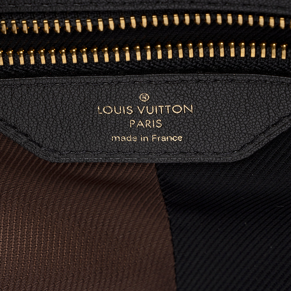 Louis Vuitton Limited Edition Monogram Blocks Zipped Tote (SHF-21473)