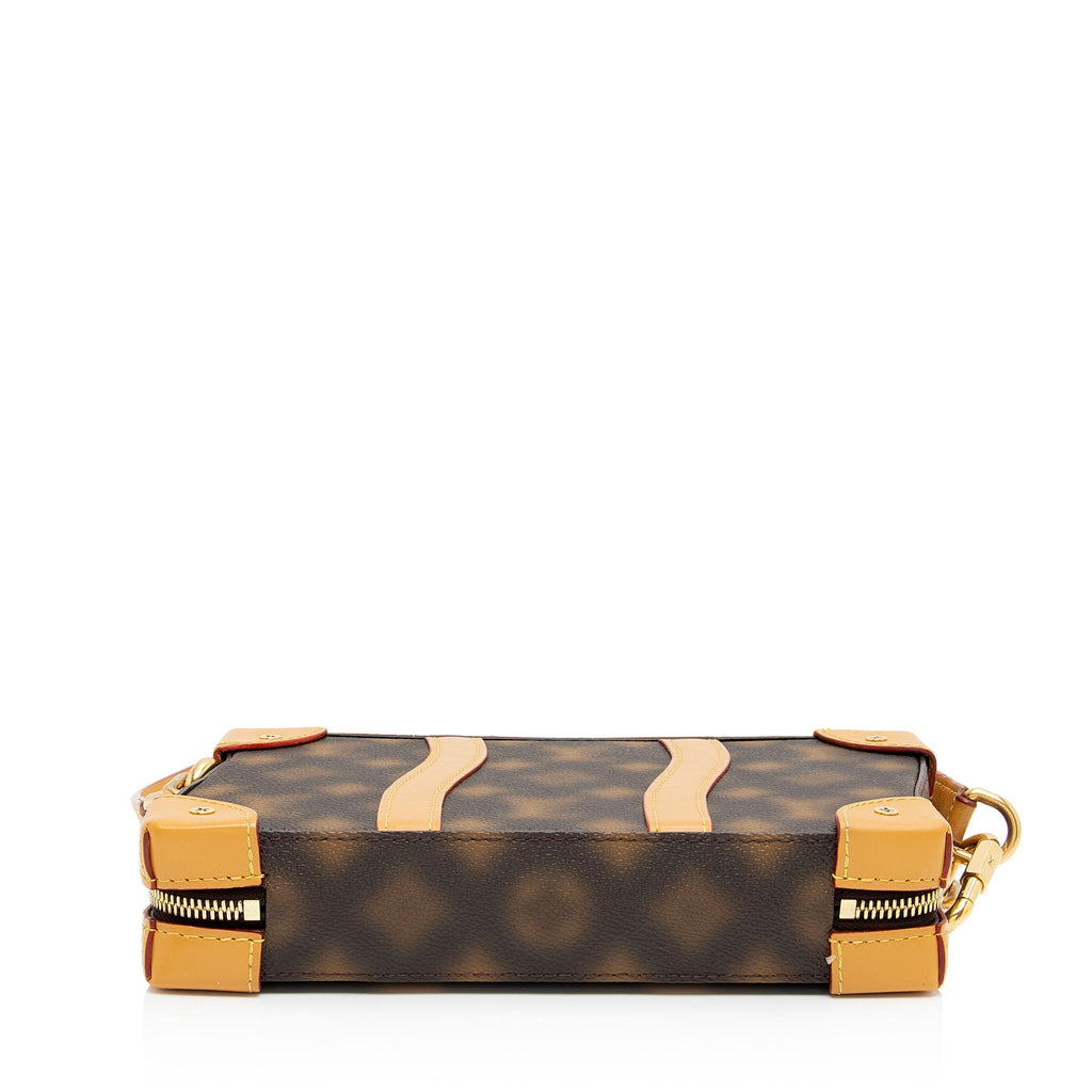 Louis Vuitton Limited Edition Monogram Blurry Soft Trunk Messenger (SHF-VWx6CA)