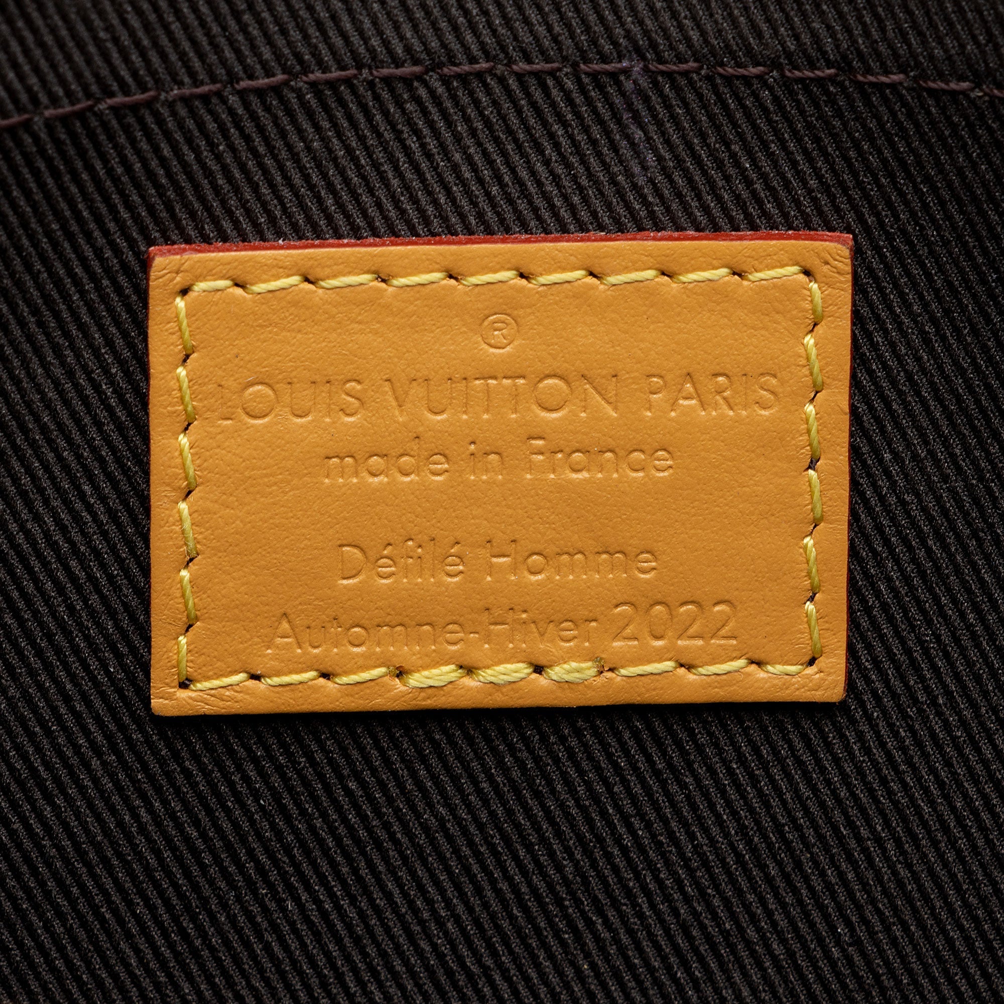 Louis Vuitton Limited Edition Monogram Blurry Soft Trunk Messenger (SHF-VWx6CA)