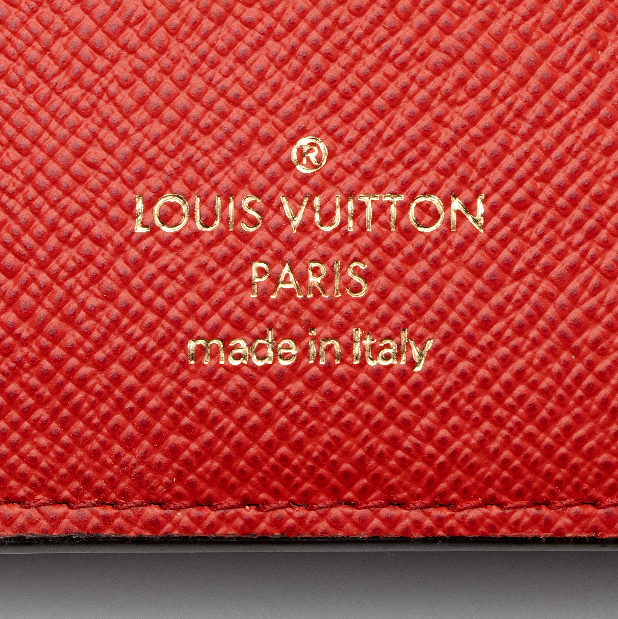 Louis Vuitton Limited Edition Monogram Canvas Animation Polar Bear Victorine Wallet (SHF-hEVYPD)