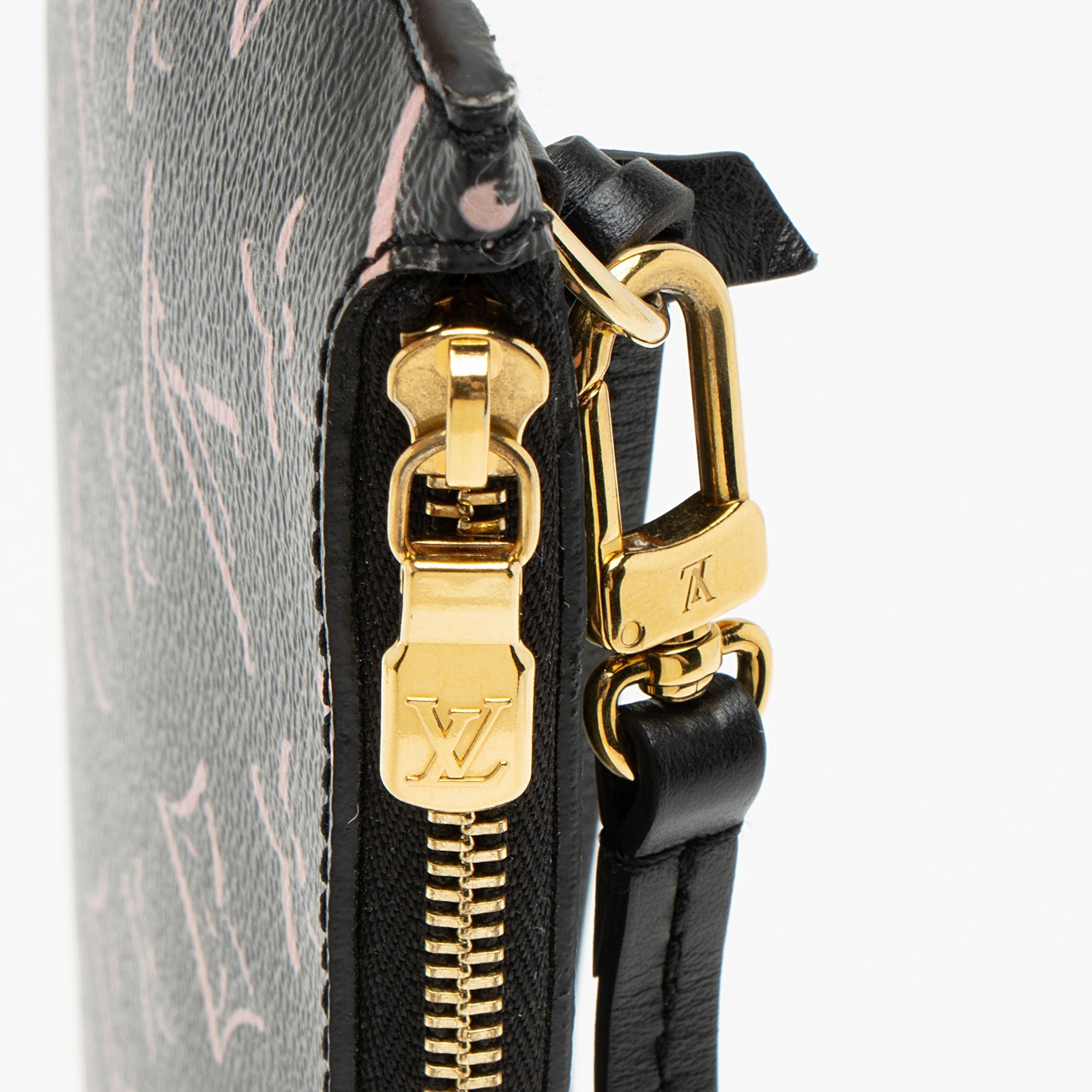 Louis Vuitton Limited Edition Monogram Canvas Fall For You Neverfull MM Pochette