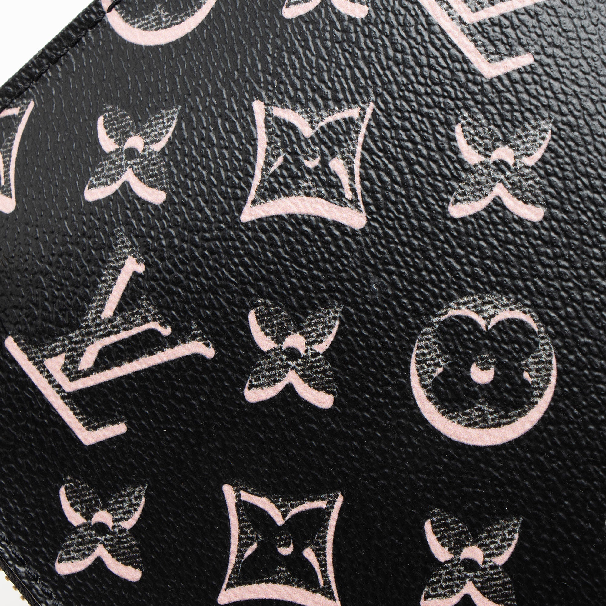 Louis Vuitton Limited Edition Monogram Canvas Fall For You Neverfull MM Pochette