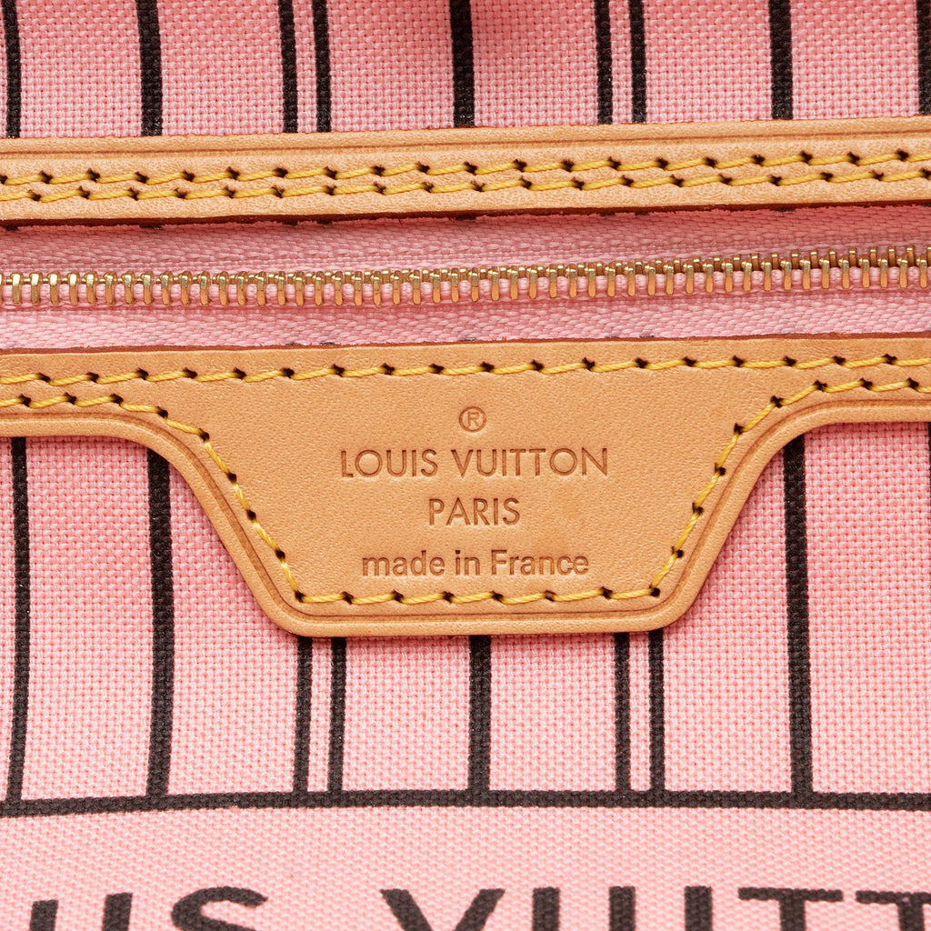 Louis Vuitton Limited Edition Monogram Canvas Jungle Dots Neverfull MM Tote (SHF-0Ykiw5)