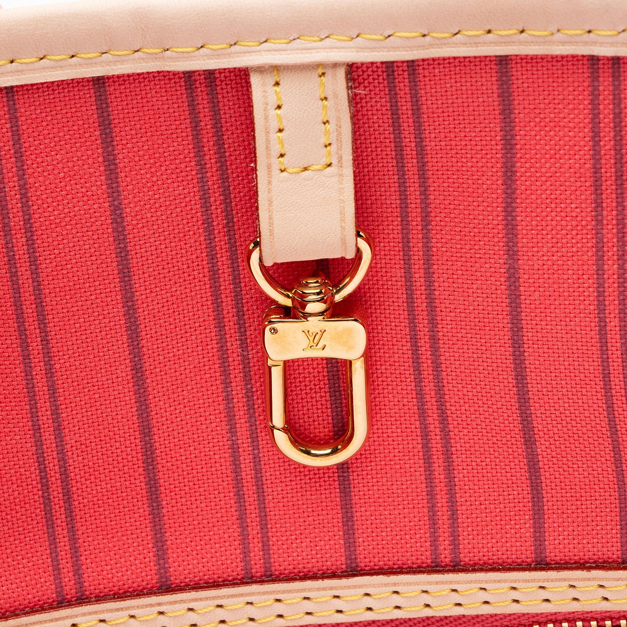 Louis Vuitton Limited Edition Monogram Canvas V Neverfull MM Tote (SHF-wHbFFj)