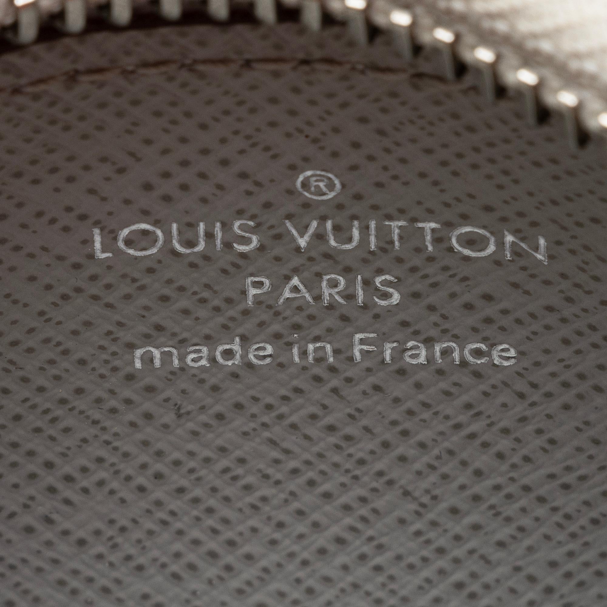 Louis Vuitton Limited Edition Monogram Chalk Canvas Logo Story PM Key Pouch (SHF-22616)