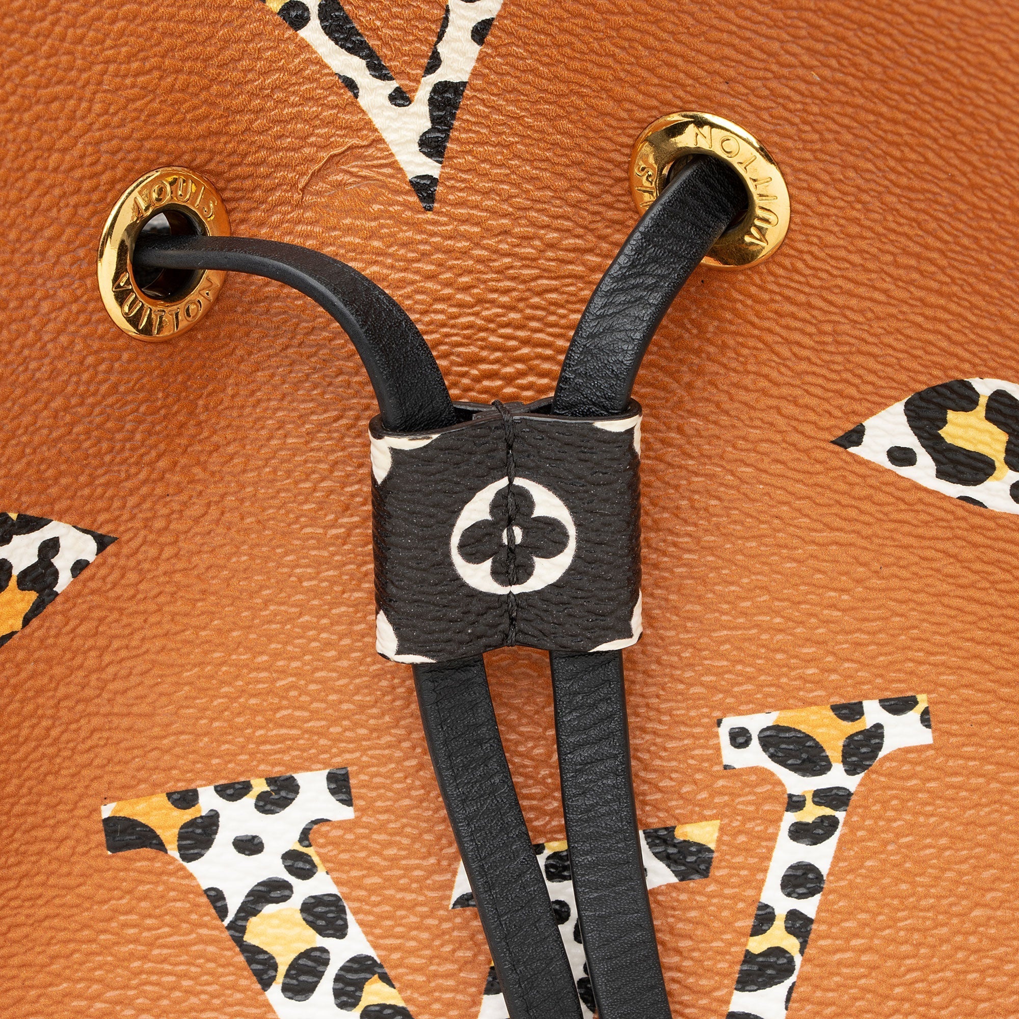 Louis Vuitton Limited Edition Monogram Giant Canvas Jungle Neonoe MM Shoulder Bag